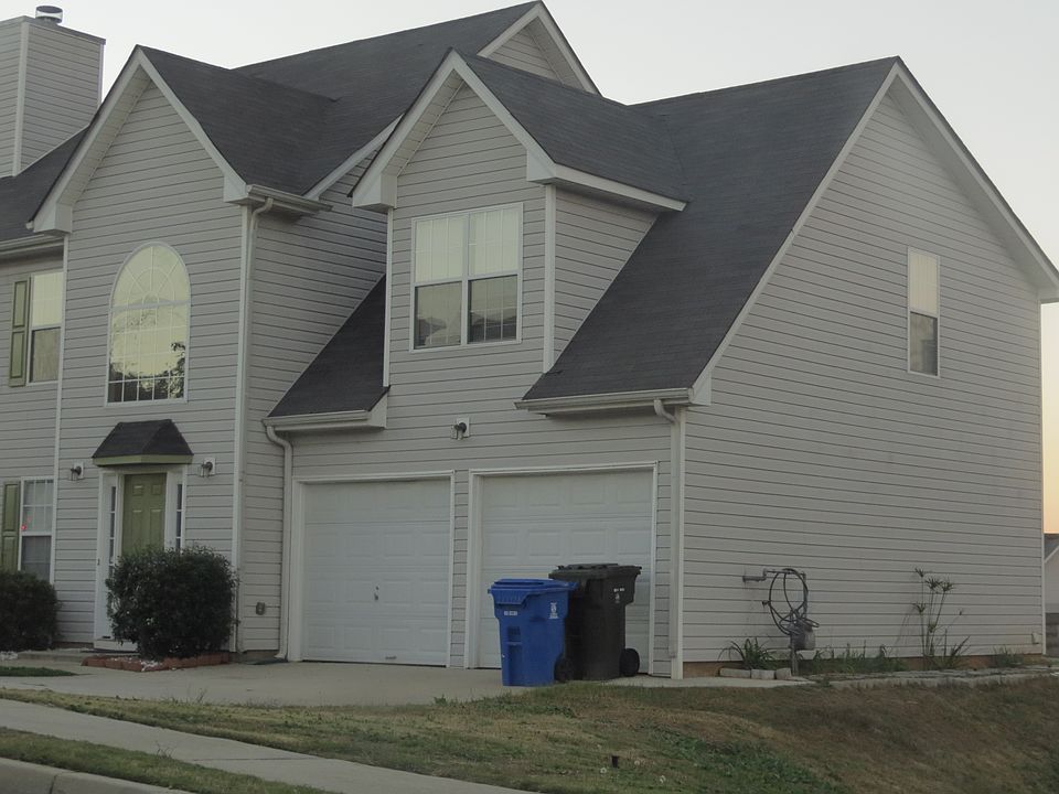 1st image of 410 Yellow River Ln