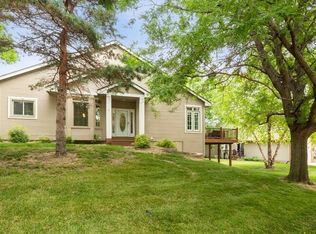 1355 Legend Dr, Clive, IA 50325