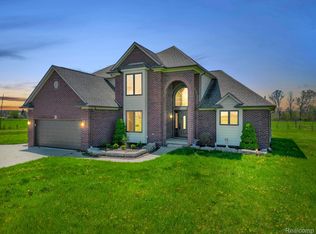 3402 McKinley Rd, China, MI 48054