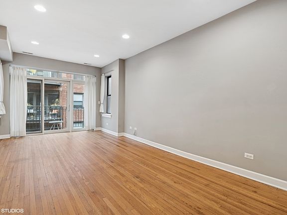 3rd image of 1327 W North Shore Ave APT 2N