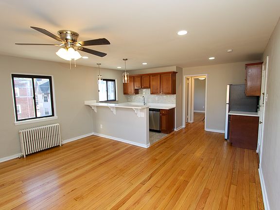 2nd image of 5615 Ellsworth Ave APT E14