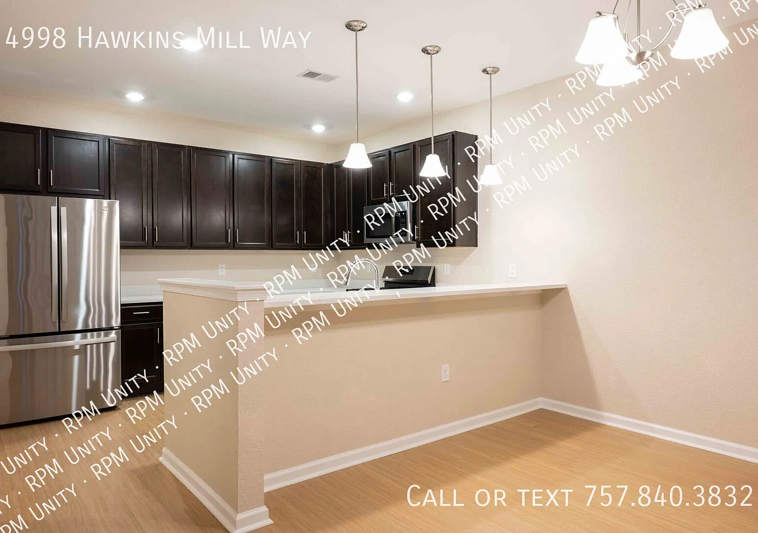 Beautifully Maintained Virginia Beach Condo — Photo 2