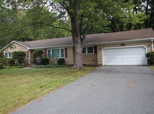 24 Old Ln, Towaco, NJ 07082