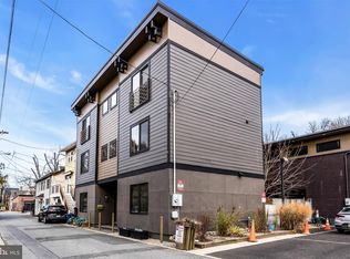 10 McCready Aly, Lambertville, NJ 08530