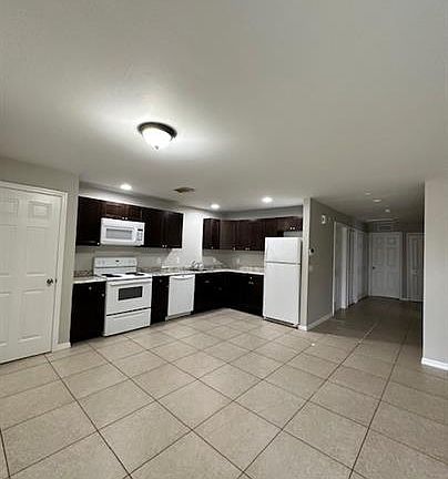 2nd image of 128 Pine Ln #128