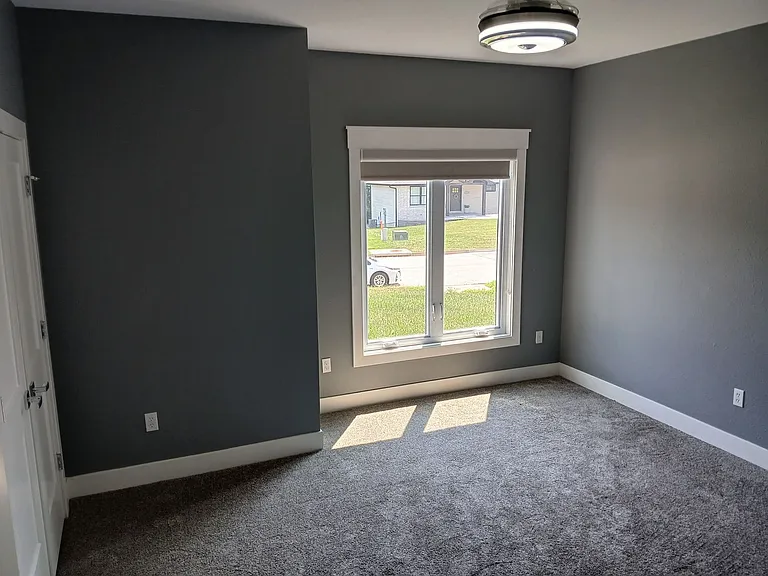 1325 Summerfield Dr — Photo 10