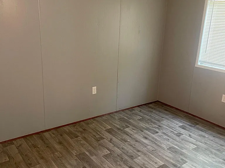108 Grafton Dr — Photo 17