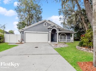 516 Valencia Park Dr, Seffner, FL 33584