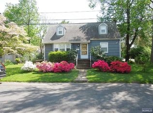 37 Wood Pl, Dumont, NJ 07628