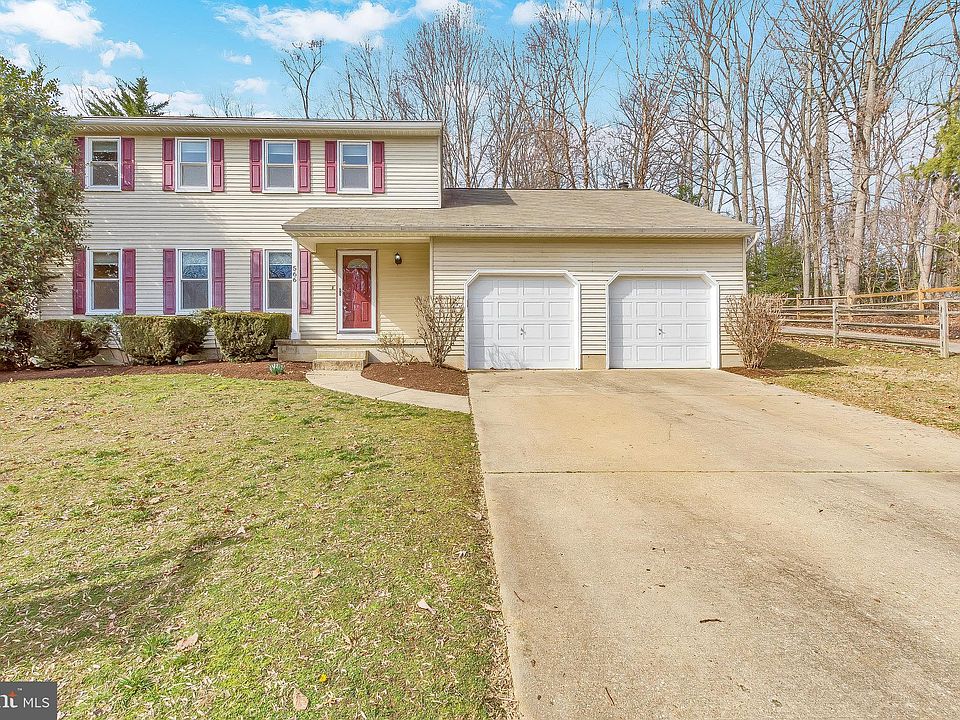 1st image of 566 Woodberry Dr