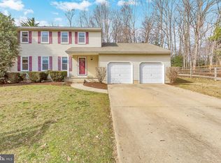 566 Woodberry Dr, Arnold, MD