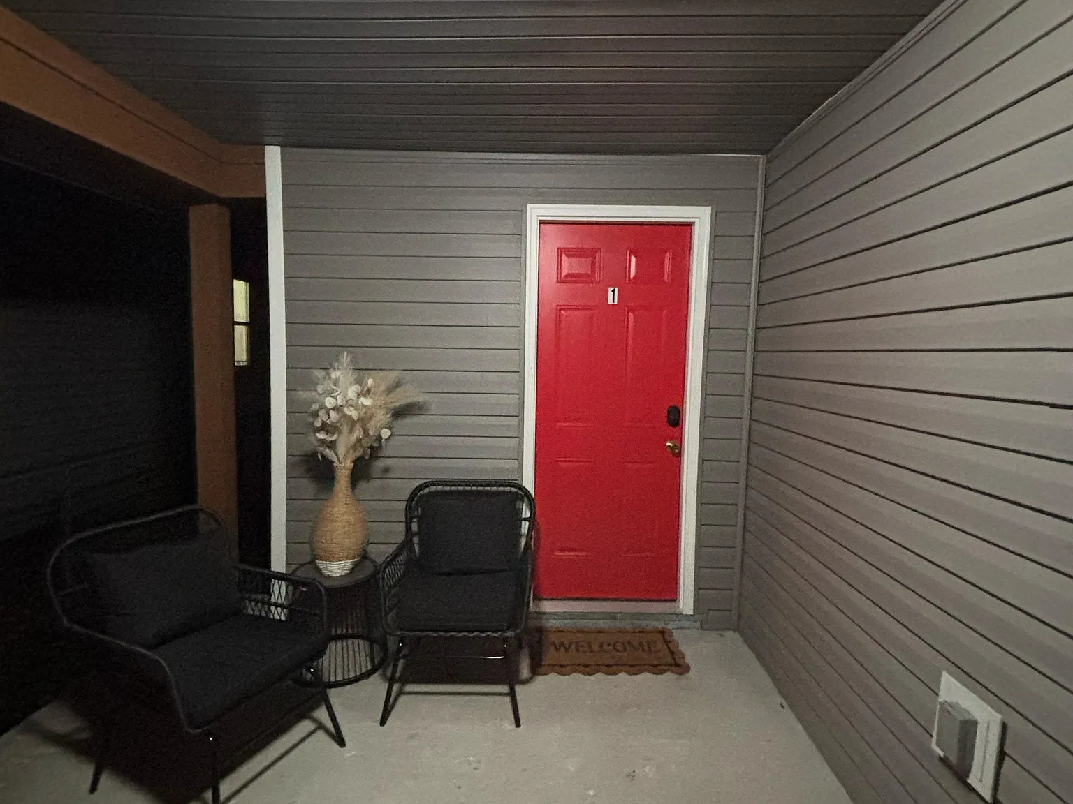 2 bed, 850 sqft, $1,100 — Photo 2