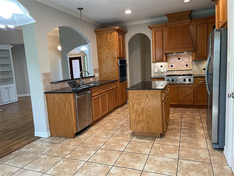 15480 Constellation Cir W — Photo 10
