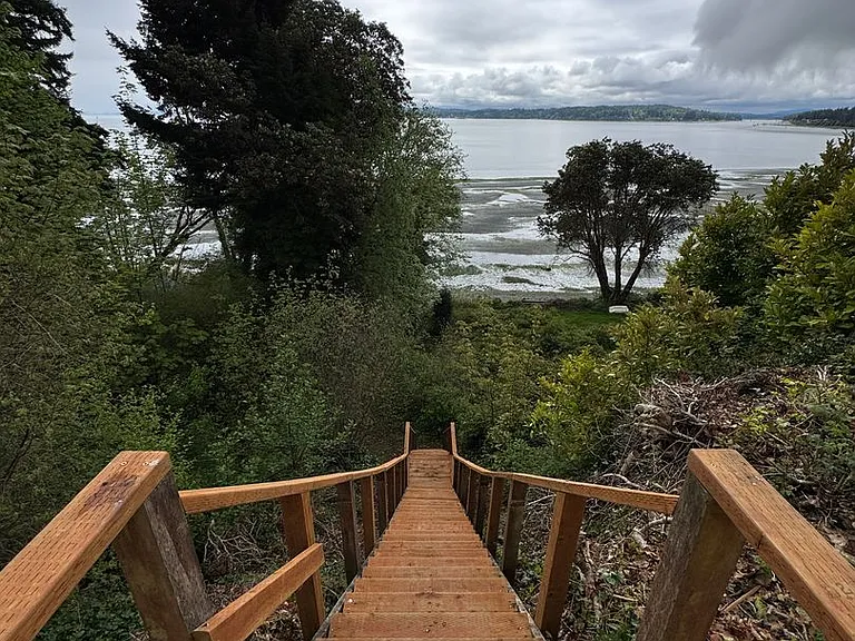 8709 NE Seaview Ave — Photo 4