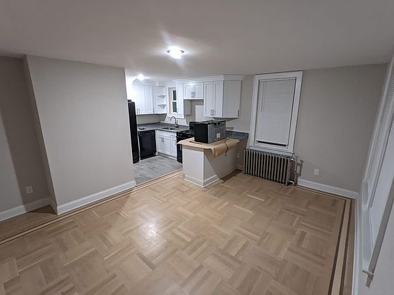 3rd image of 46 N Fulton Ave