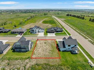 1809 36th Ave W, Williston, ND 58801