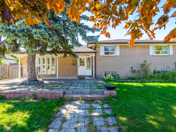 22 Brightside Dr, Toronto, ON M1E 3Z1