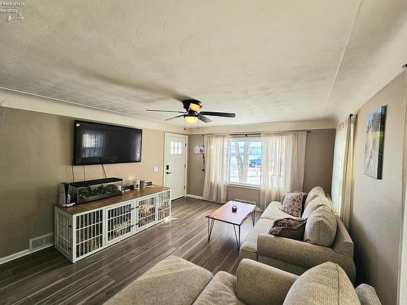 5th image of 606 Fremont Rd