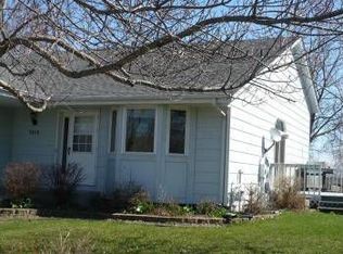 9018 Sycamore Ln N, Maple Grove, MN 55369