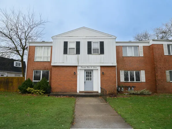 2403 W 63rd Ave APT 1E, Merrillville, IN 46410