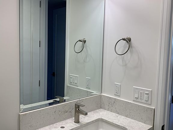 5th image of 5532 Oak Park Dr #2