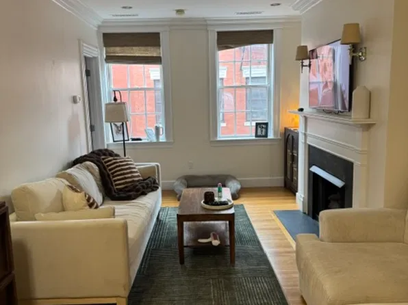 62 Myrtle St APT 3, Boston, MA 02114
