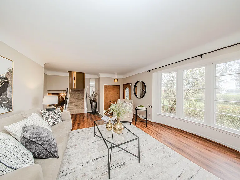 539 S Sheldon Rd — Photo 15