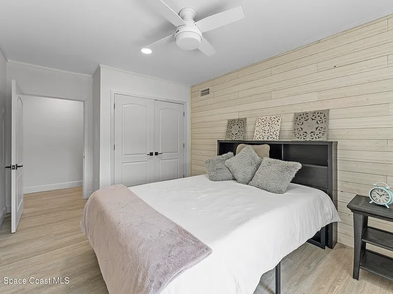430 Michigan Ave — Photo 17