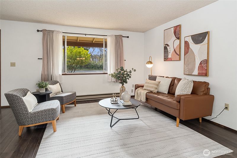 3rd image of 2108 14th Street