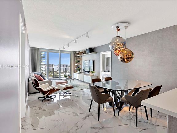 4th image of 300 Sunny Isles Blvd #4-2006