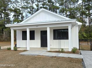 123 Long Pond Loop, Swansboro, NC 28584