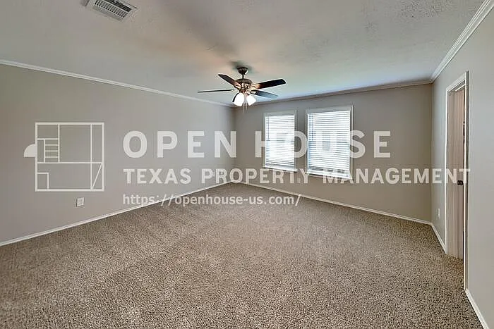 4900 Parkview Hills Ln — Photo 7