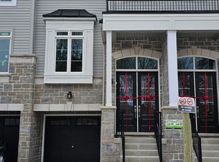 27 Lyall Stokes Cir, East Gwillimbury, ON L0G 1M0