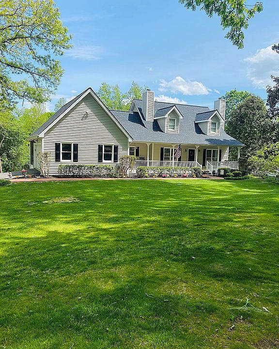 1st image of 5829 Sweetbottom Ln