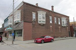 2nd image of 124 N 3rd St