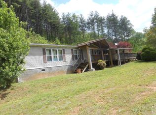 1093 S Tryphosa Rd, Otto, NC 28763
