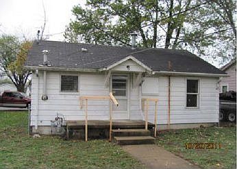 2nd image of 409 Franklin St