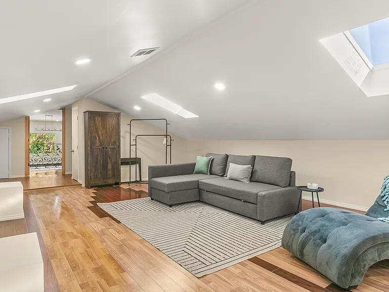 6635 Ben Ave — Photo 39