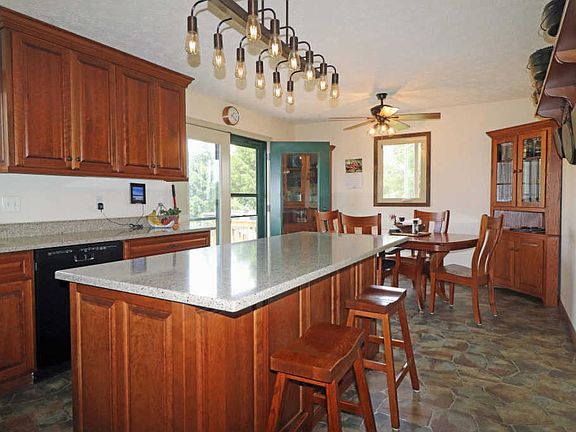 4th image of 5711 Township Road 191