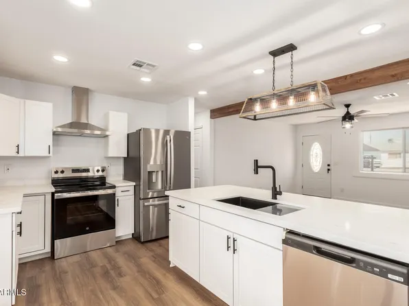 12820 N 29TH Drive, Phoenix, AZ 85029