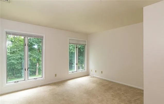536 Cold Spring Rd — Photo 10