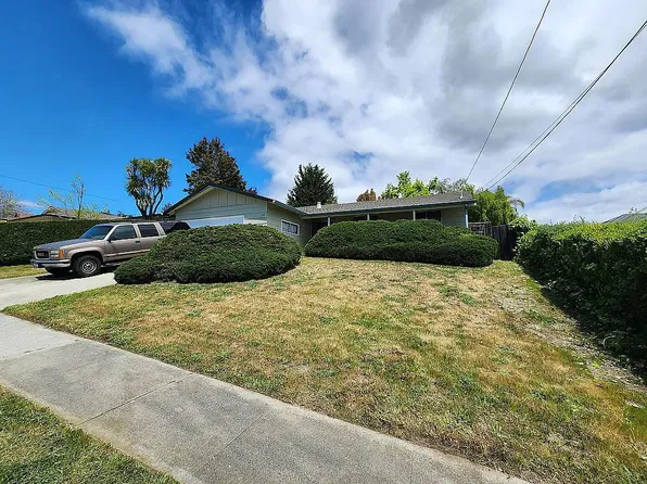 112 Corinne Ave, Santa Cruz, CA 95065