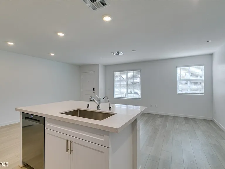 945 Jigglypuff Pl — Photo 25