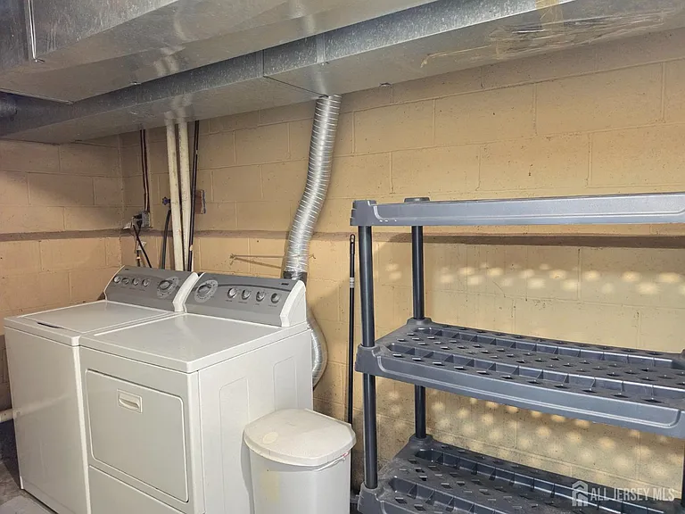 405 Frederick Ave — Photo 22