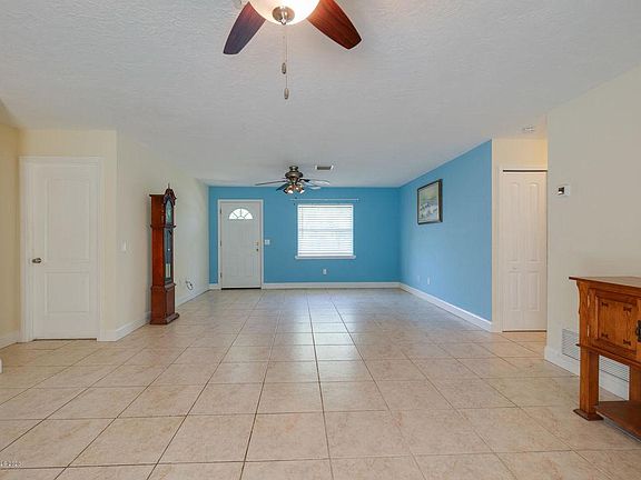 3rd image of 2079 Lucille Ln