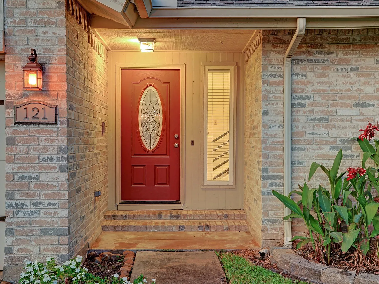 3 bed, 2.5 bath, 1790 sqft, $2,500 — Photo 3
