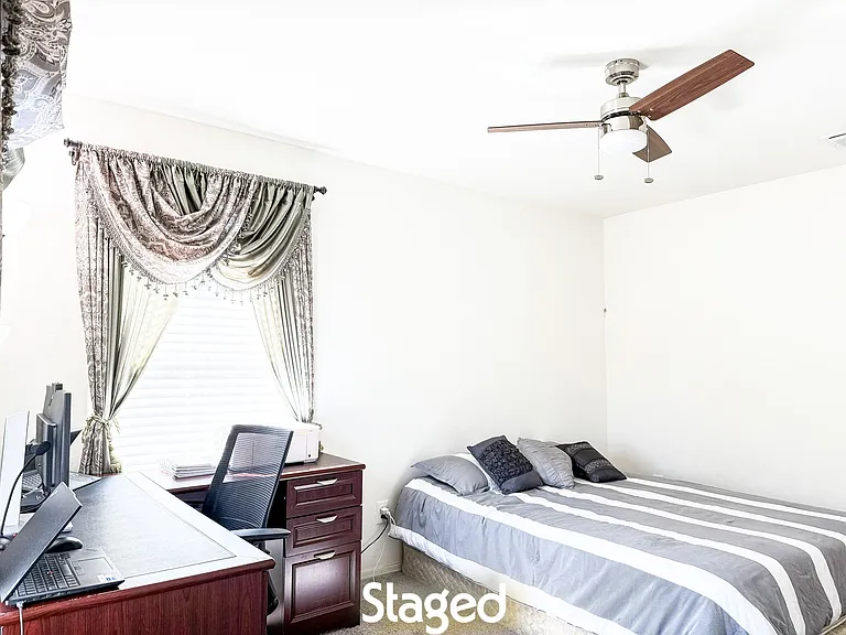 1829 W Spur Dr — Photo 28