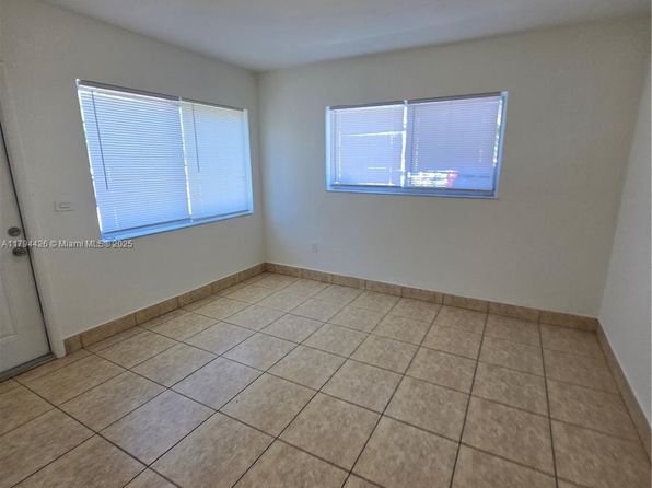 3110 NW 19th Ave #1