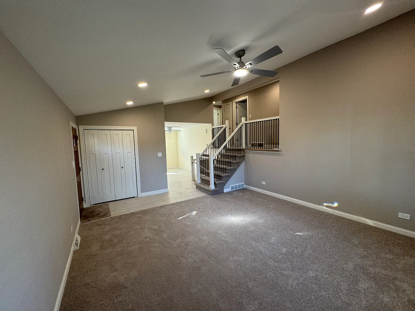 3 bed, 1197 sqft, $2,500 — Photo 3