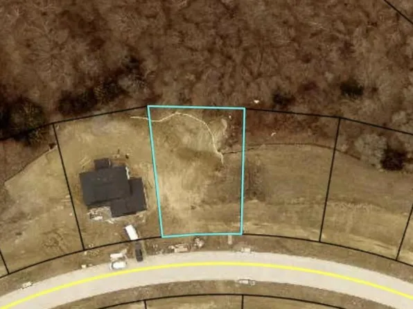 500 Whitetail Ln, Tiffin, IA 52340